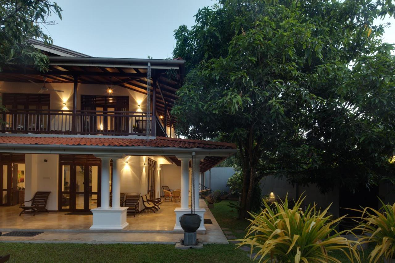 Ballarat Luxury Villa - Хиккадува Экстерьер фото