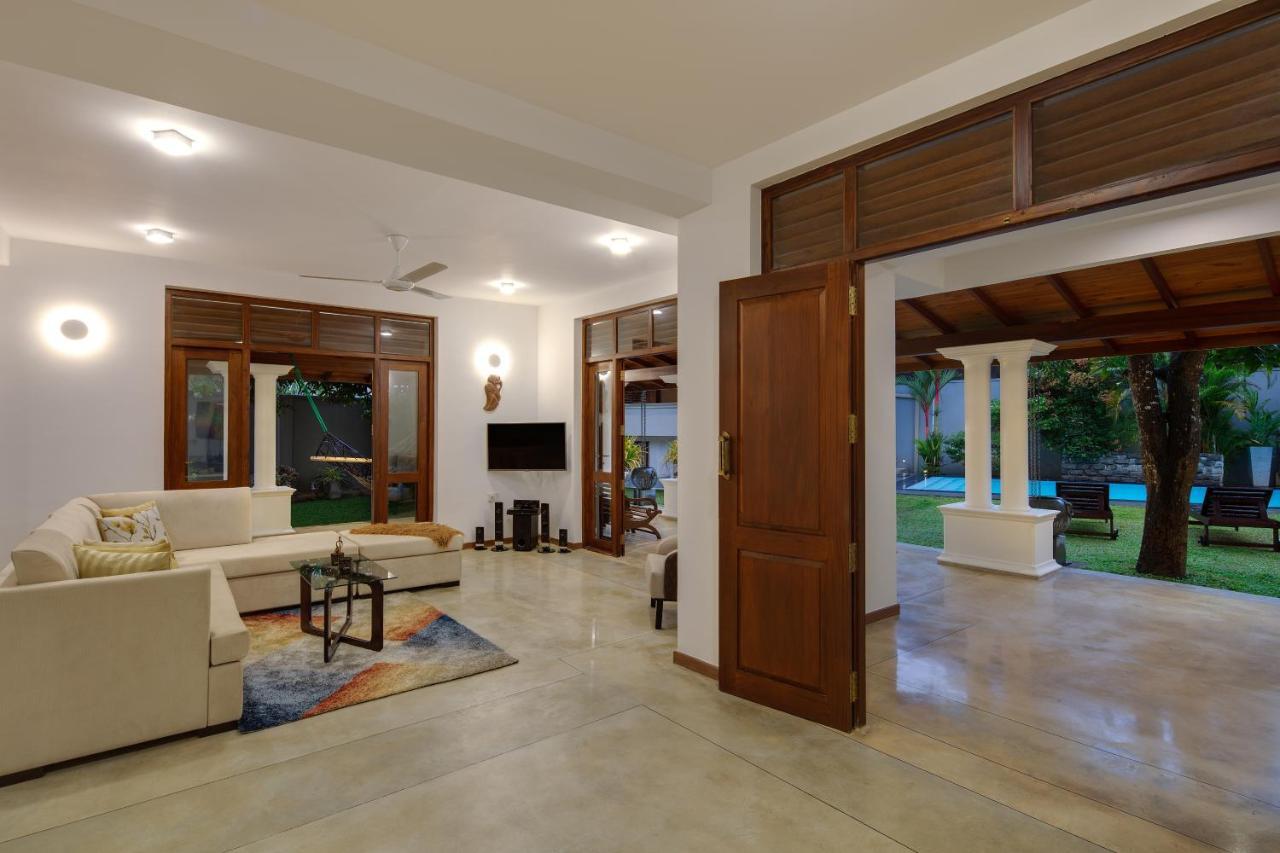 Ballarat Luxury Villa - Хиккадува Экстерьер фото